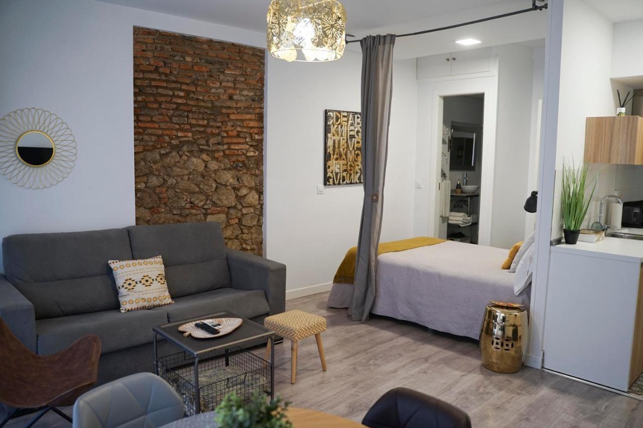 Apartamentos Suites Cariatide بلاسينثيا المظهر الخارجي الصورة