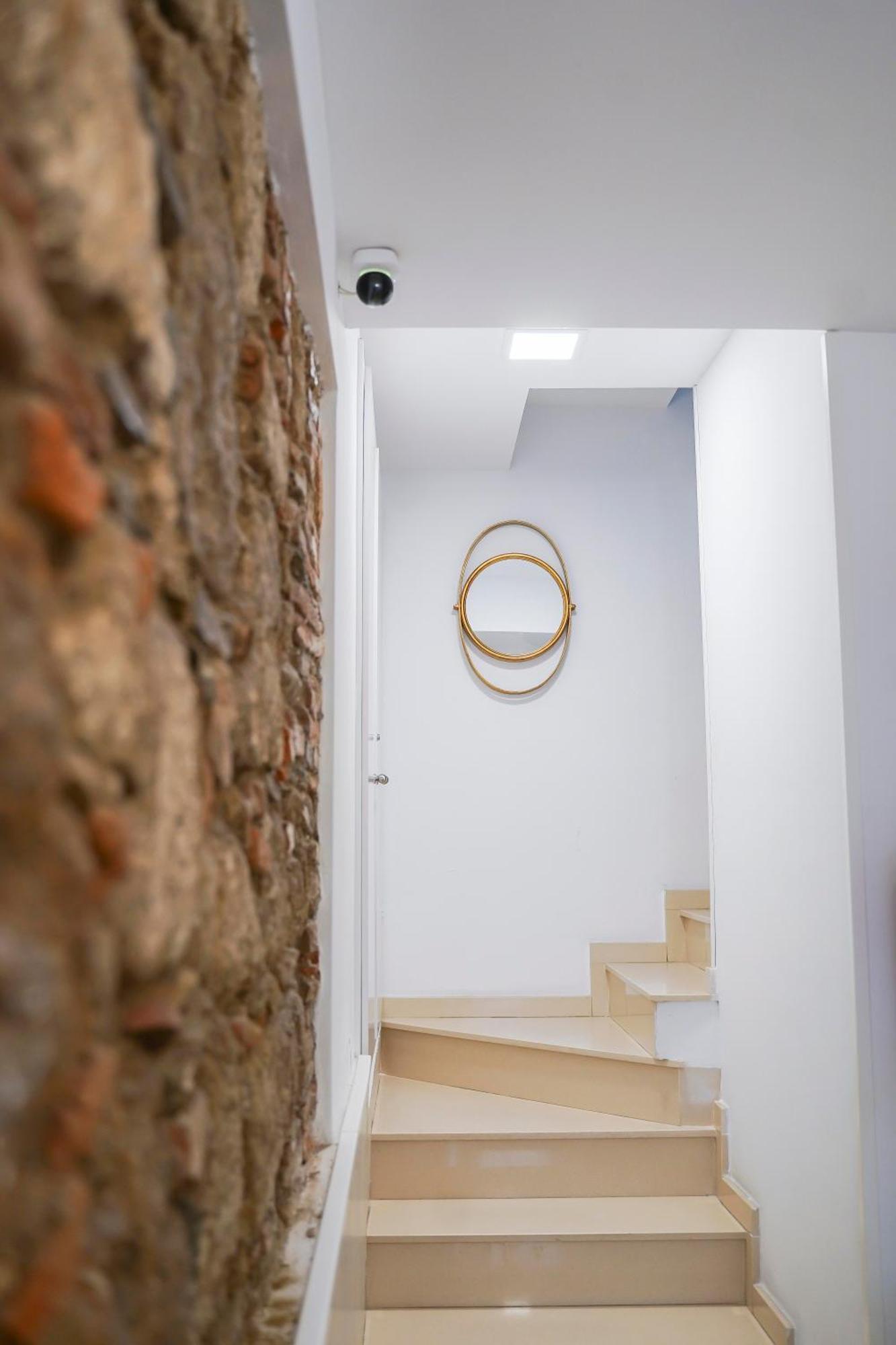 Apartamentos Suites Cariatide بلاسينثيا المظهر الخارجي الصورة