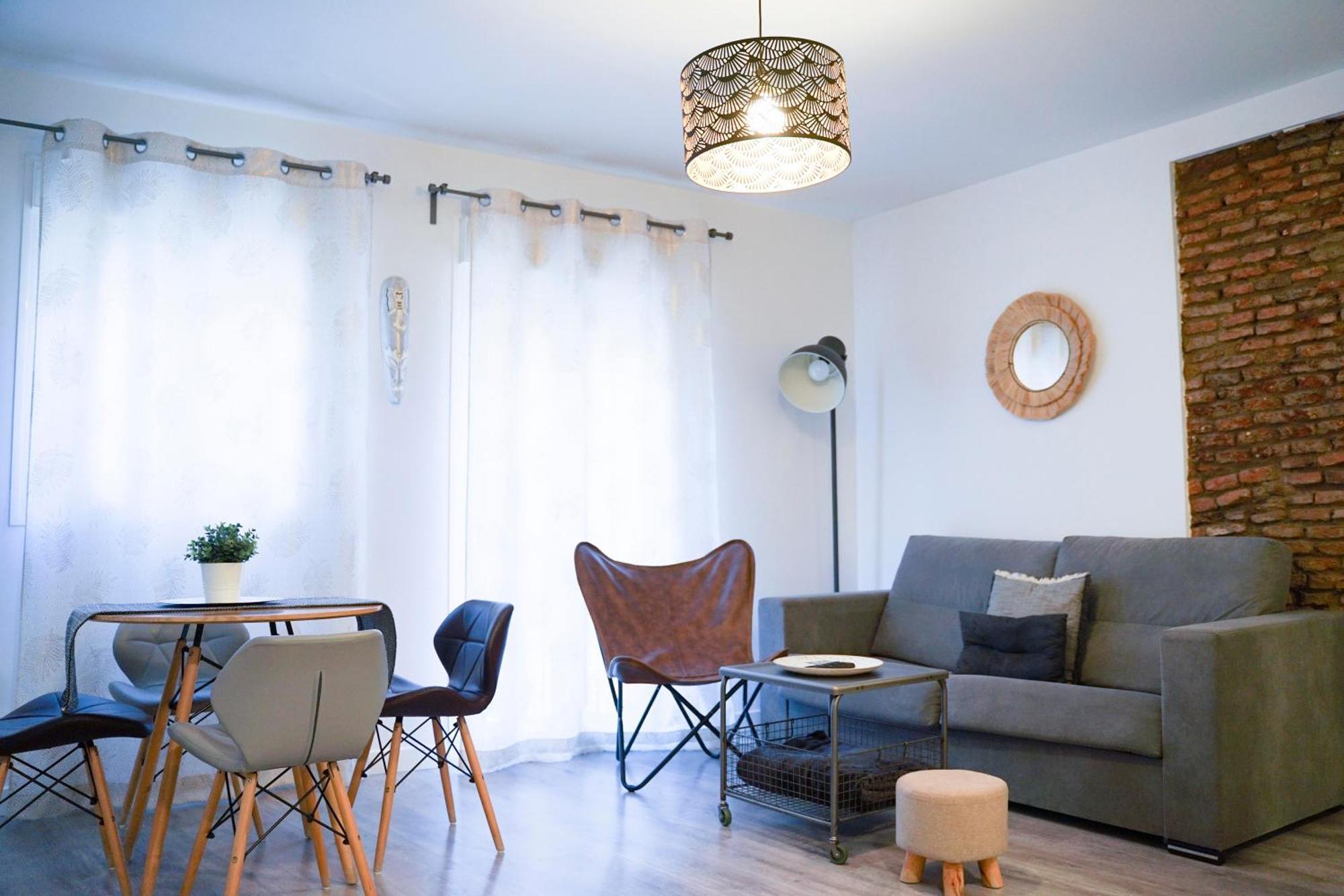 Apartamentos Suites Cariatide بلاسينثيا المظهر الخارجي الصورة