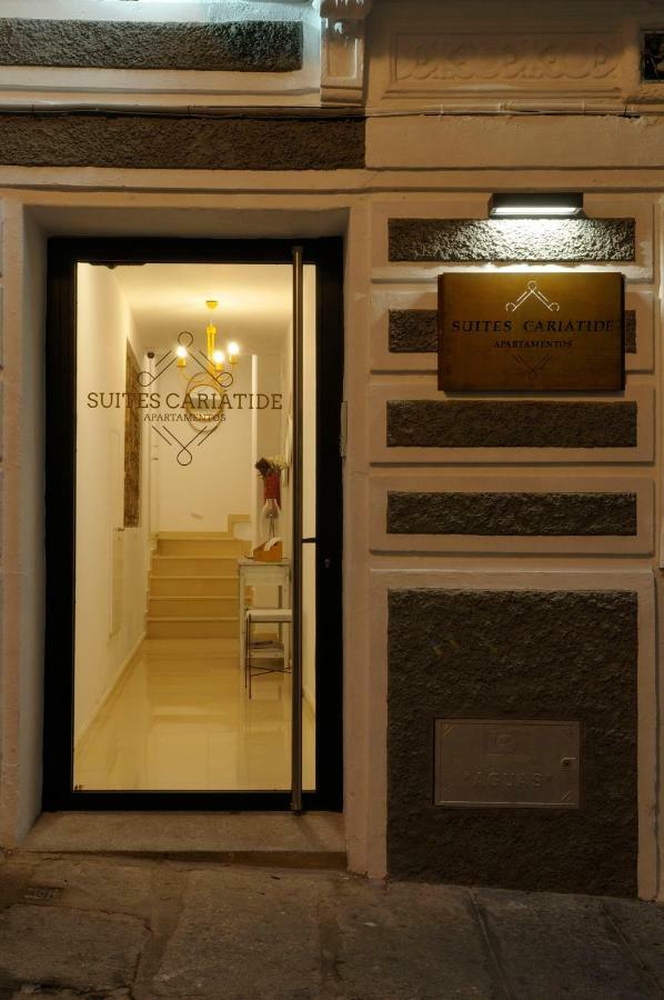 Apartamentos Suites Cariatide بلاسينثيا المظهر الخارجي الصورة